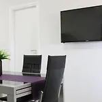 Cozy Di شقة