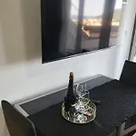 Cozy Di *
